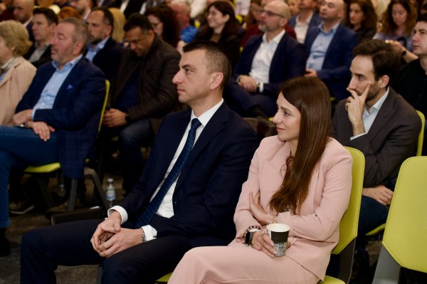 Снимка: Investor Media Group